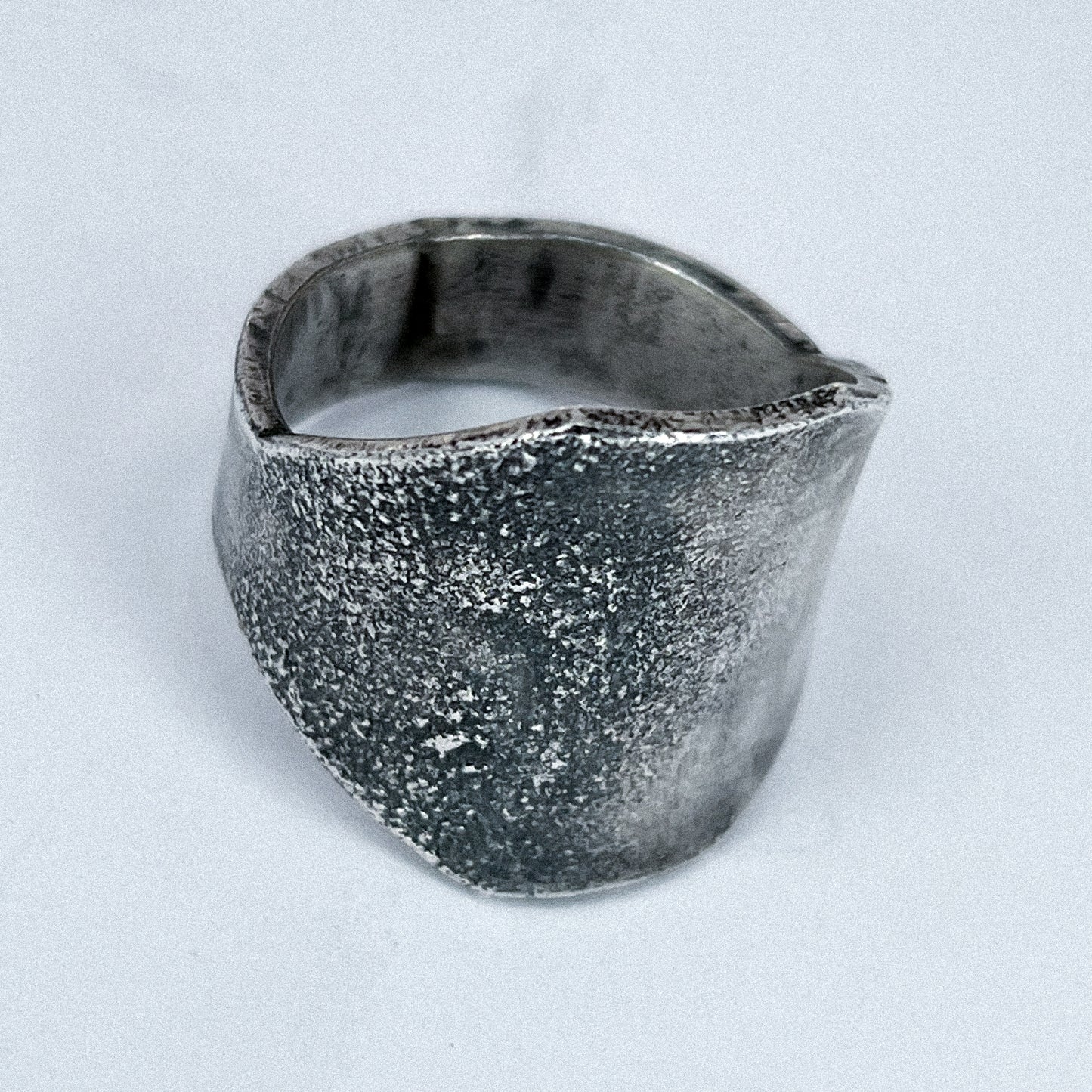 E11250210 - Fading Armor Ring
