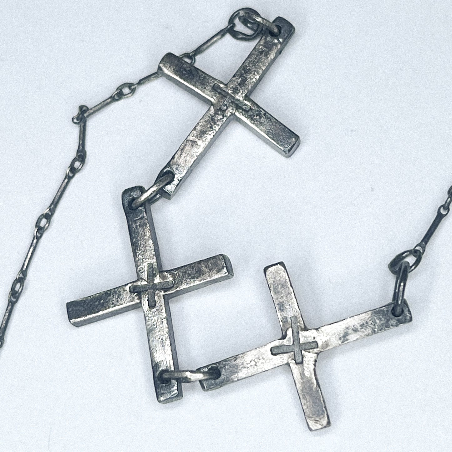 E11250202 - "Zealot" Pendant Necklace