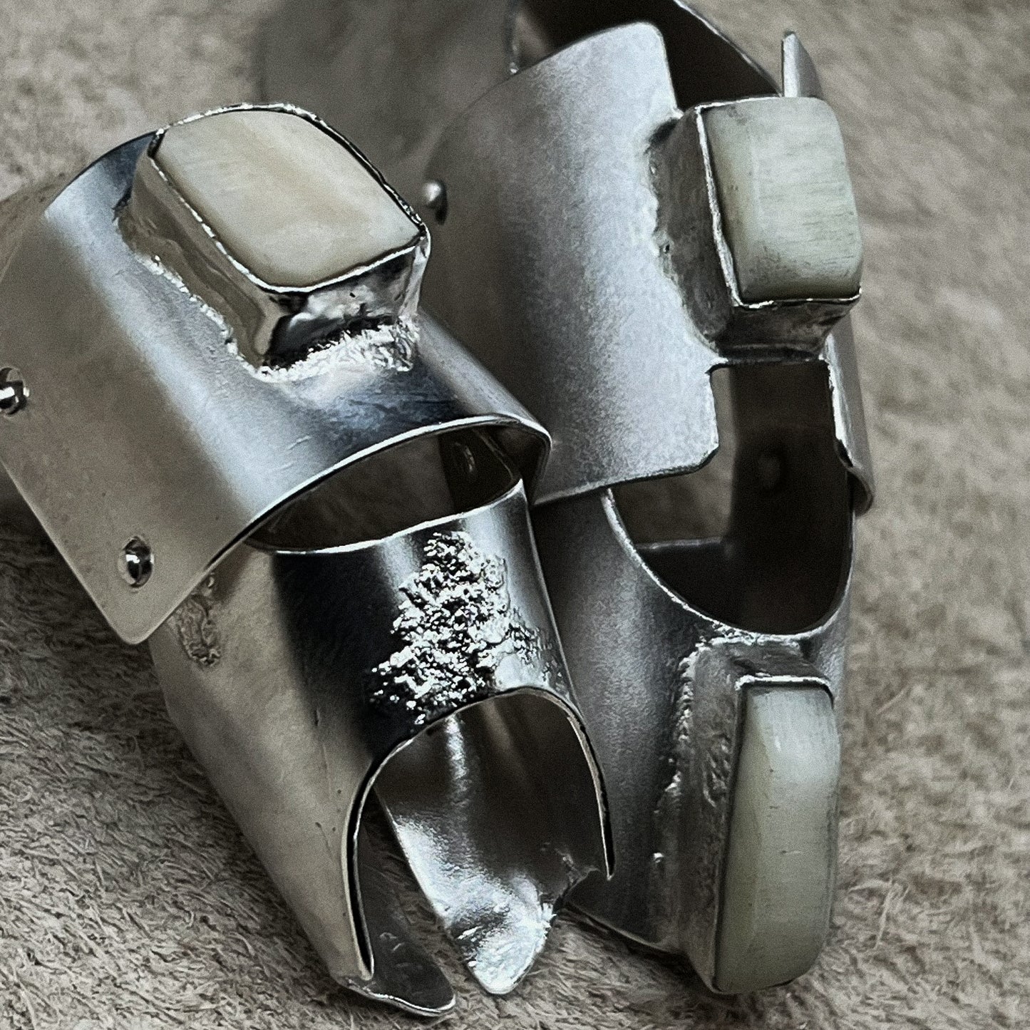 "spine 2" articulated armor ring
