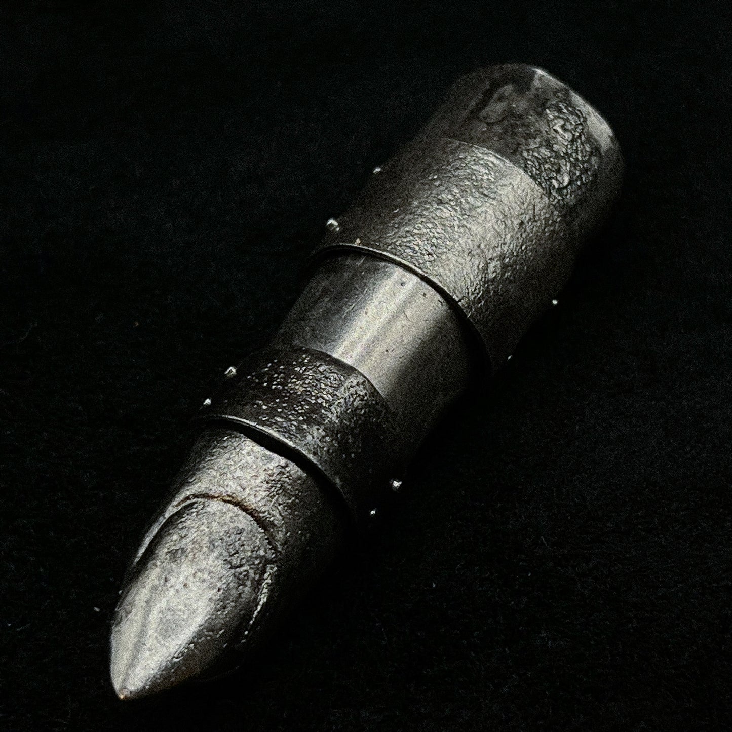 complete finger armor ring
