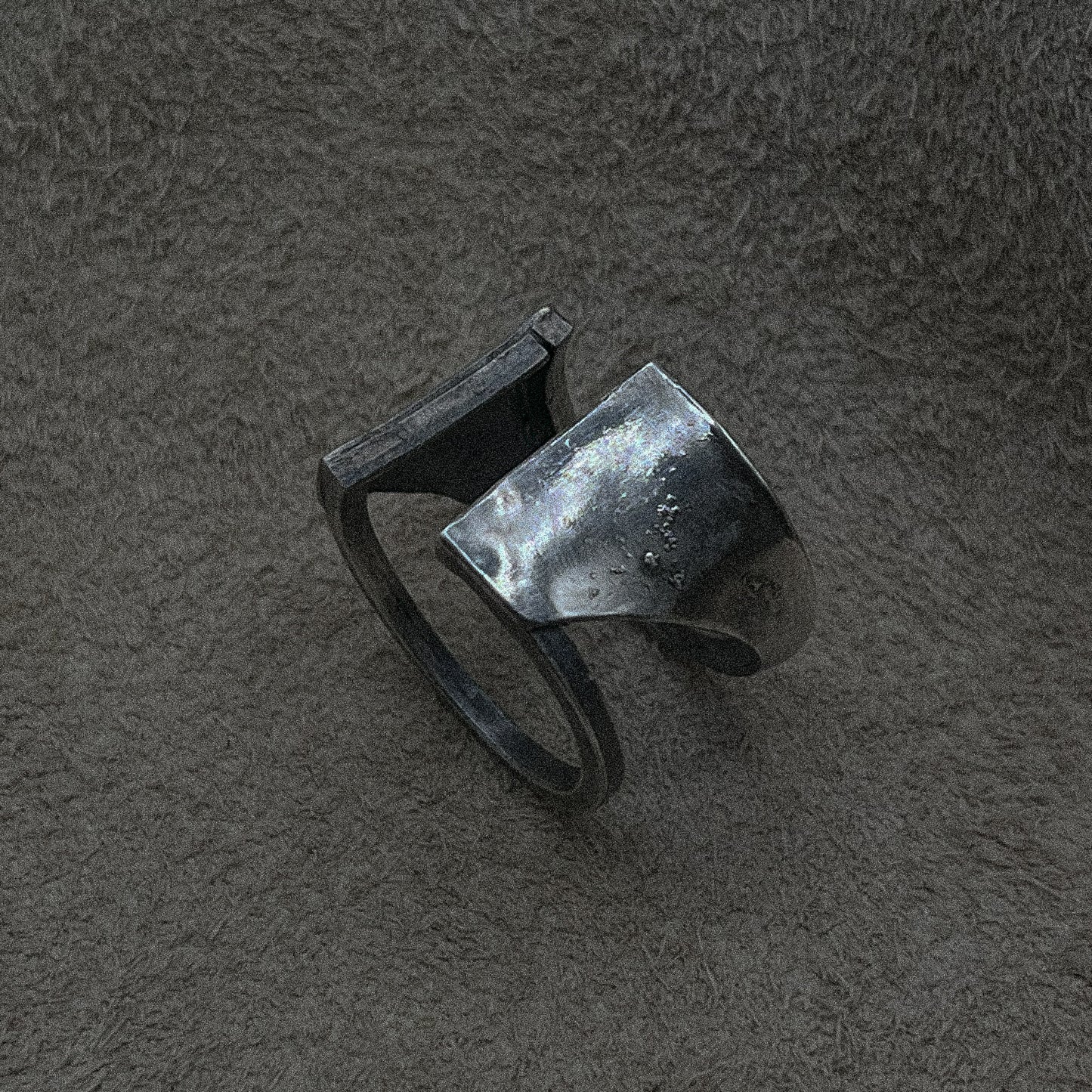hollow armor ring