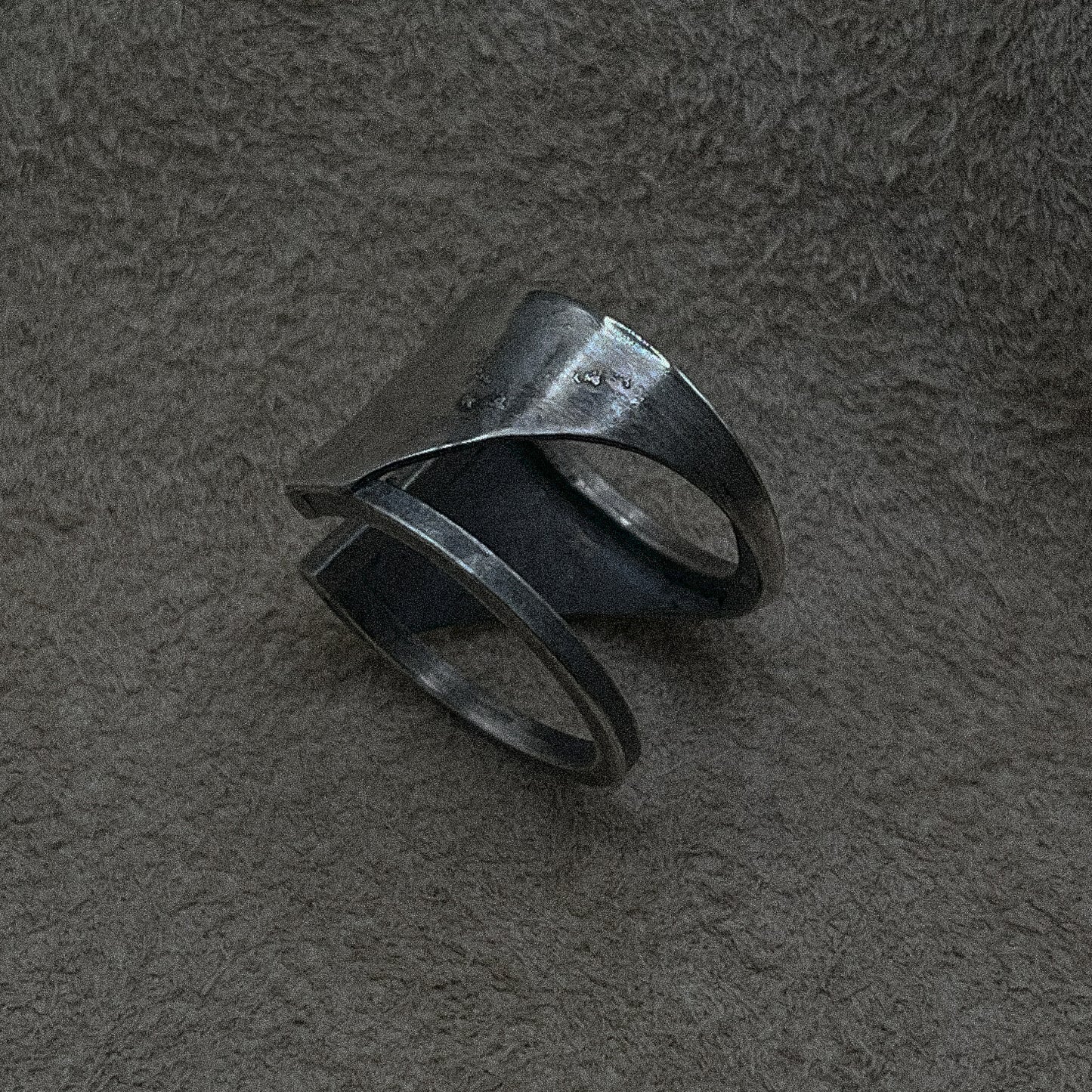 hollow armor ring