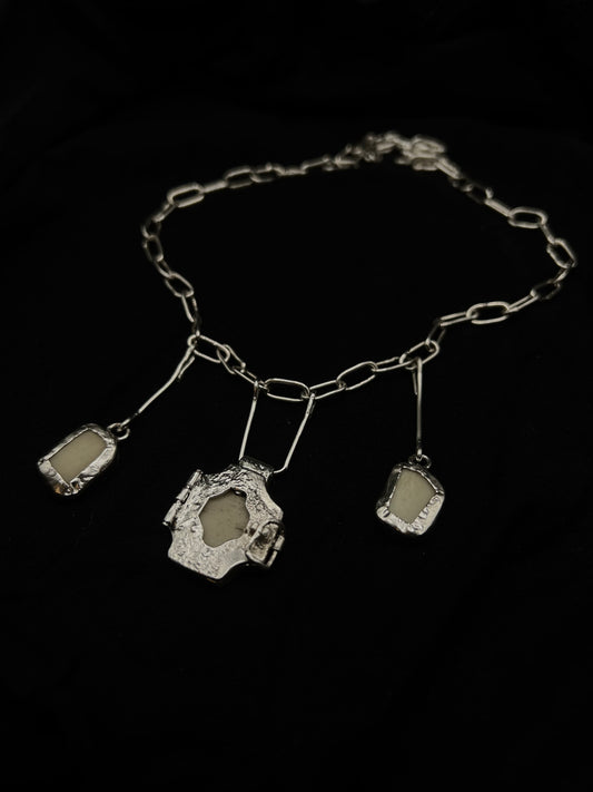 tryptich ivory necklace