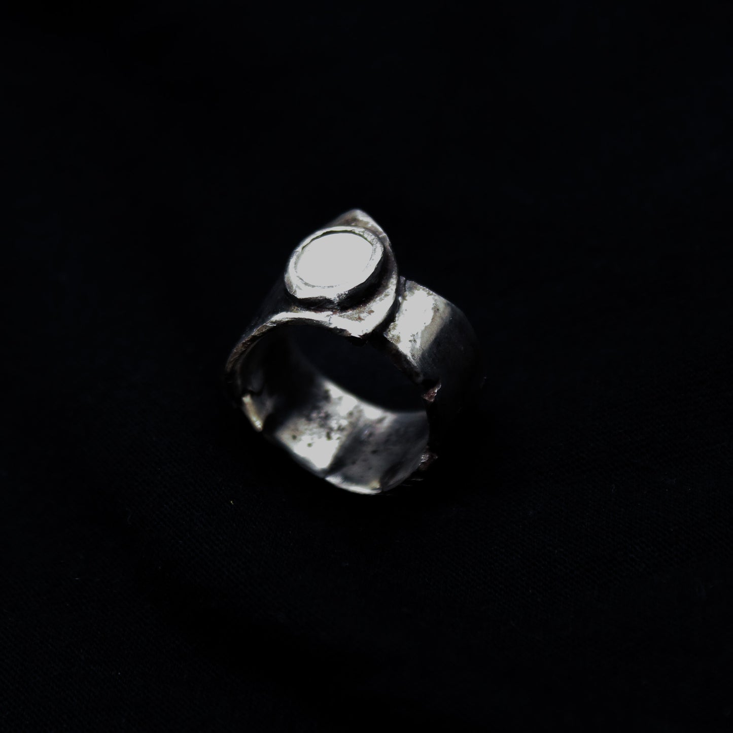 mother of pearl signet ring