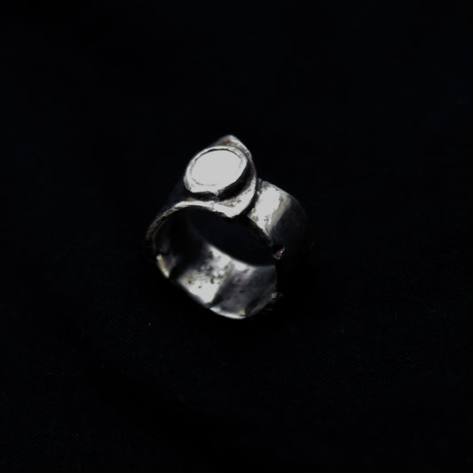 mother of pearl signet ring