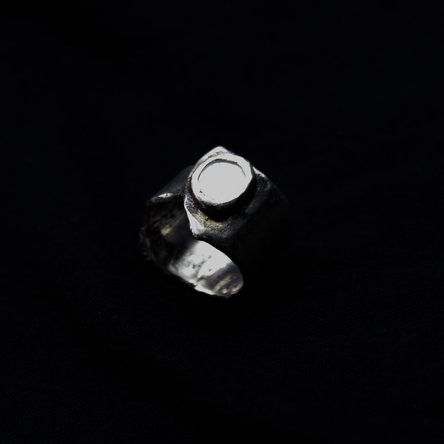mother of pearl signet ring